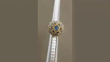 Сапфир и алмазы.